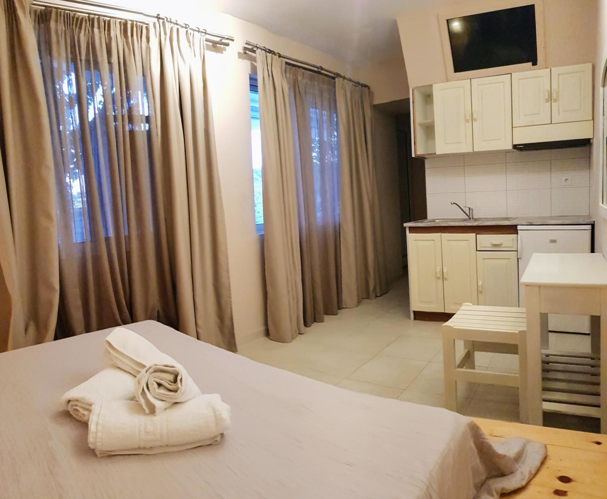 פוליכרונו Anemos Hotel מראה חיצוני תמונה